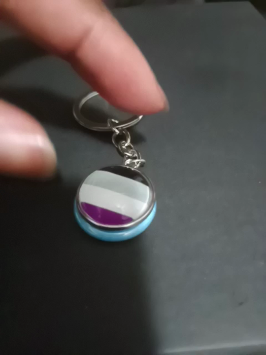 Portachiavi LGBT Pride Arcobaleno In Metallo E Smalto – Bandiera Della Sessualità – Regalo LGBTQ+