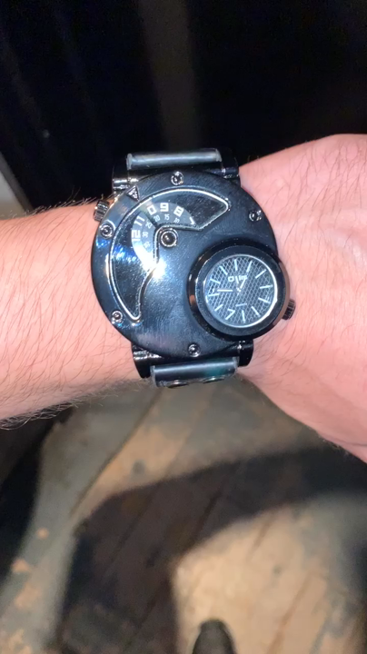 Top Brand Luxury OULM Men Watches Stainless Steel Big Face Dual